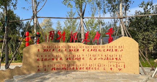 高校学生骨干西柏坡四月寻访记：山花深处照丹心